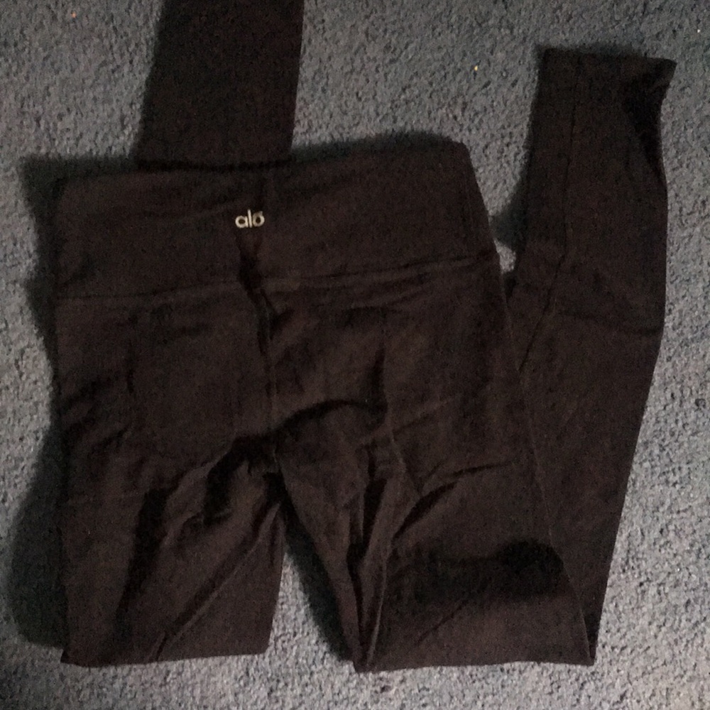 Black leggings